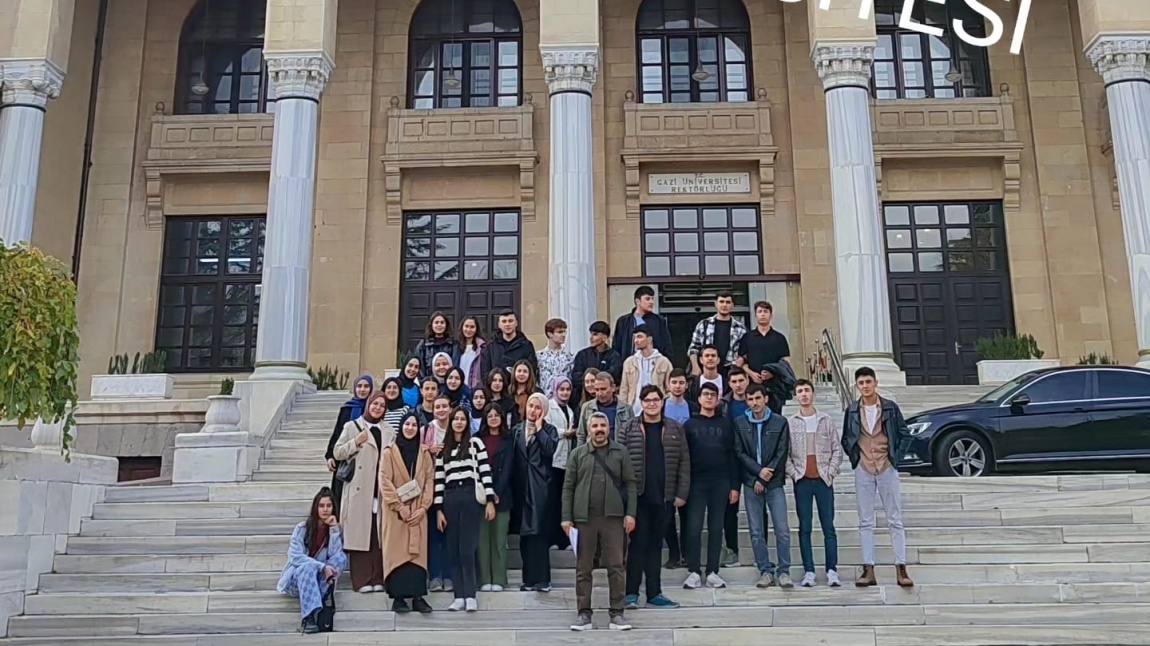 Eğitim ve Kültür Kazanımları Çerçevesinde 12. Sınıf Öğrencilerimiz Ankara'yı Gezdi.